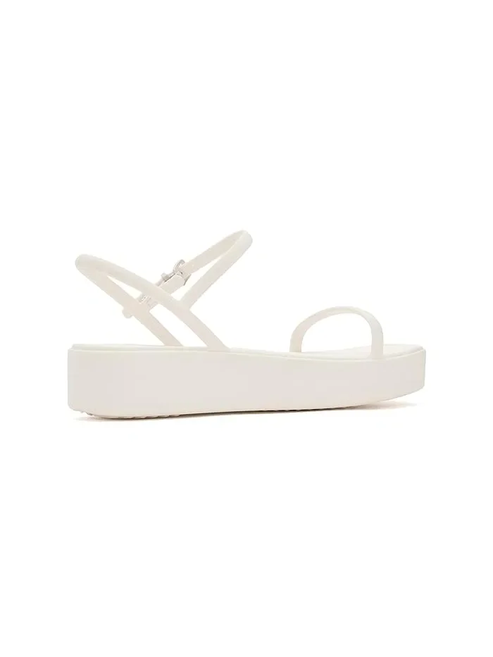 Сандалии платформа Y-strap Miami Crocs — изображение 3 из 4, мел