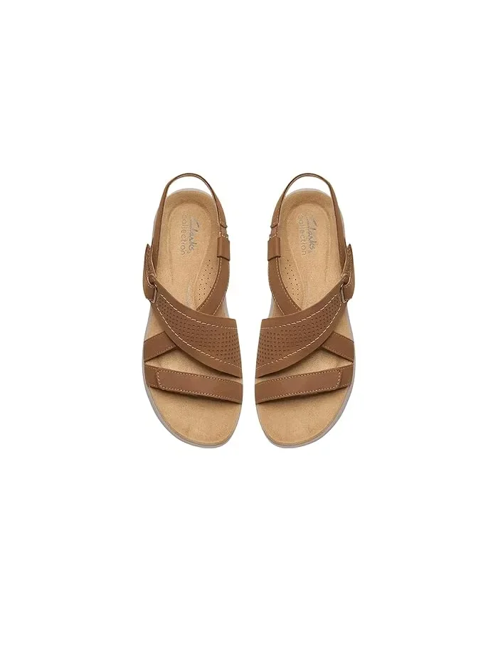 Сандалии с металлическими вставками Maelynn Gem Clarks — изображение 2 из 4, бежевый