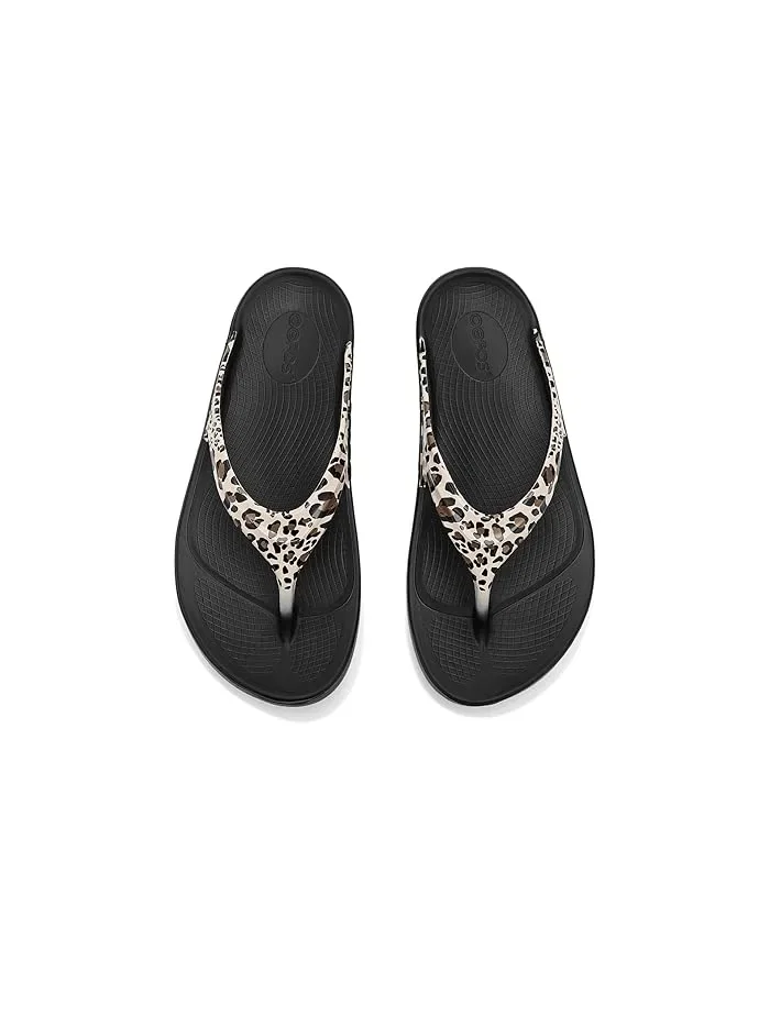 Сандалии Oolala Limited Thong OOFOS, Leopard — изображение 2 из 4, леопардовый