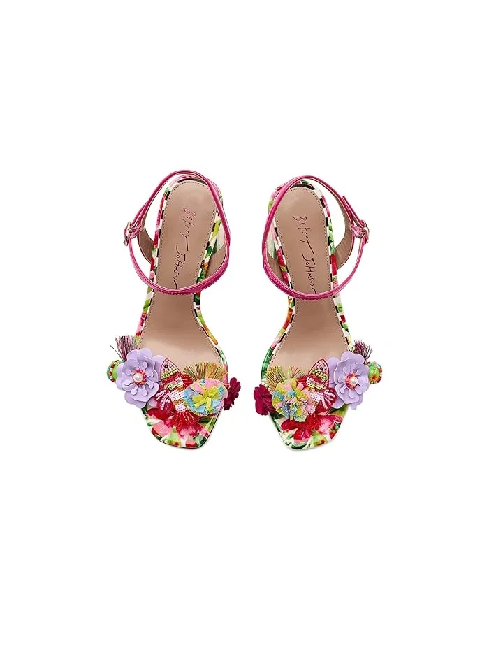 Босоножки на каблуке с цветочным декором Masen Blue by Betsey Johnson — изображение 2 из 4, яркий мульти