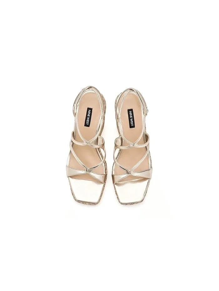 Босоножки на каблуке Adriane Nine West — изображение 2 из 4, золото