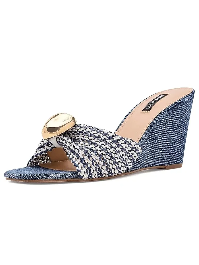 Босоножки на каблуке Nessla Nine West