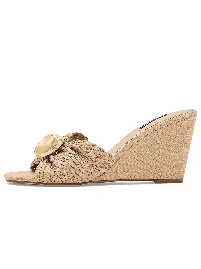 Босоножки на каблуке Nessla Nine West — изображение 4 из 4, натуральный