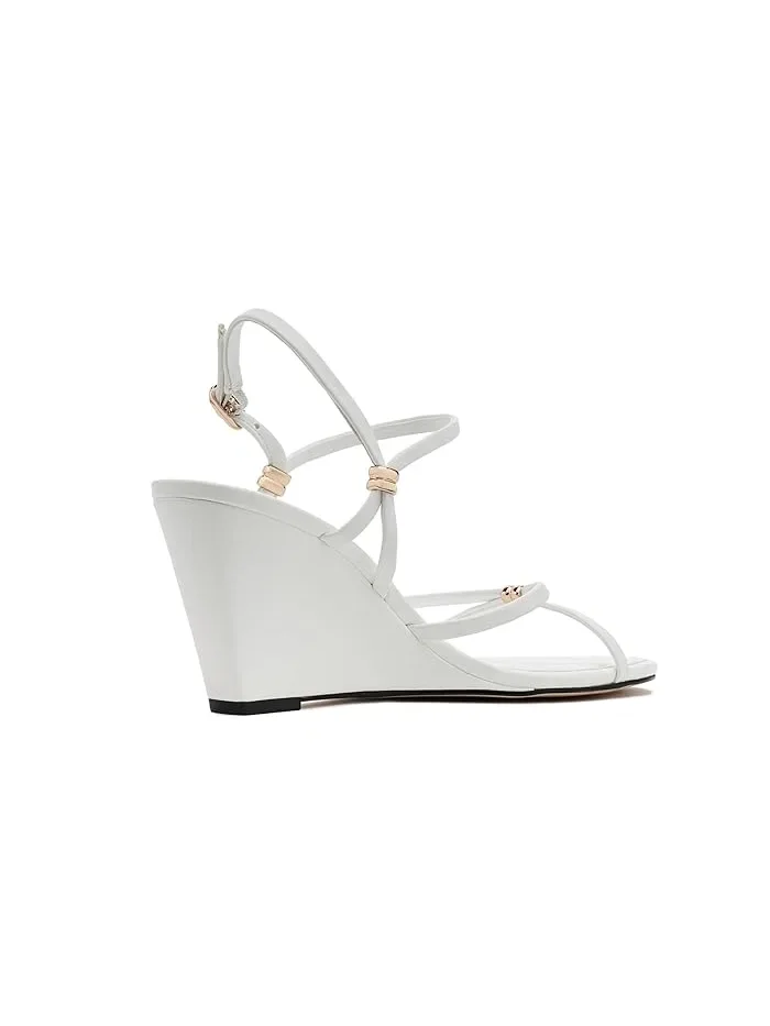 Босоножки на каблуке Devva Nine West — изображение 3 из 4, белый