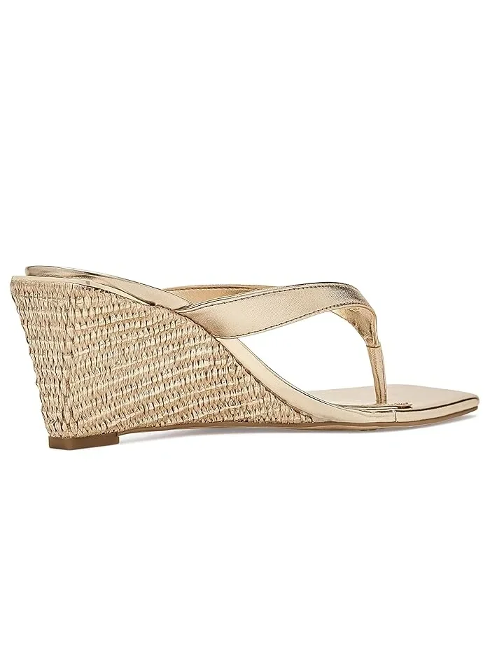 Босоножки на танкетке Cianna Vince Camuto — изображение 3 из 4, золотистый