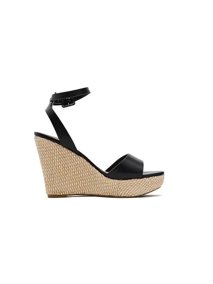 Босоножки на танкетке Hanlow Nine West — изображение 3 из 4, черный