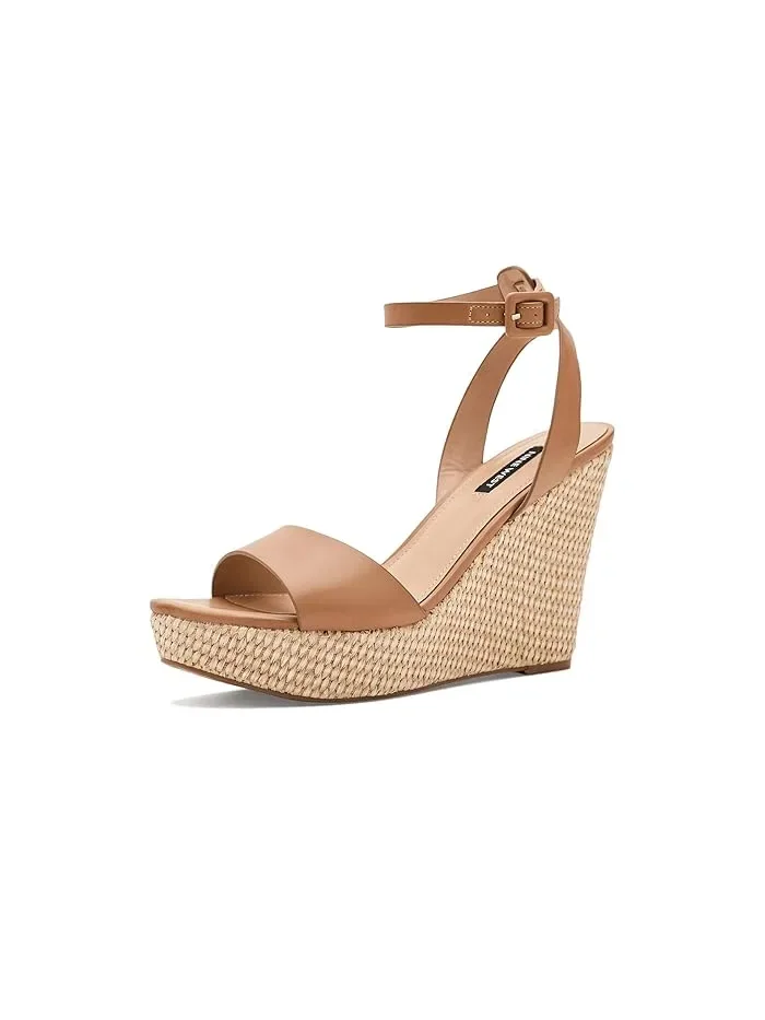 Босоножки на каблуке Hanlow Nine West