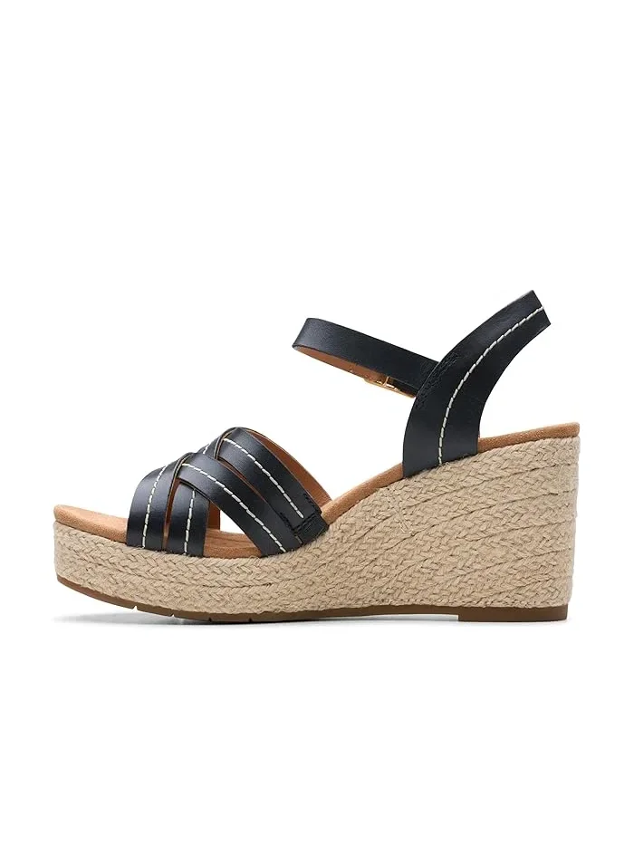 Босоножки на платформе Sabina Strap Clarks — изображение 4 из 4, черный
