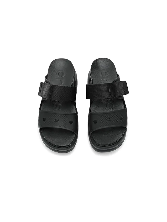 Босоножки на платформе Soho Two-Strap Crocs — изображение 2 из 4, черный