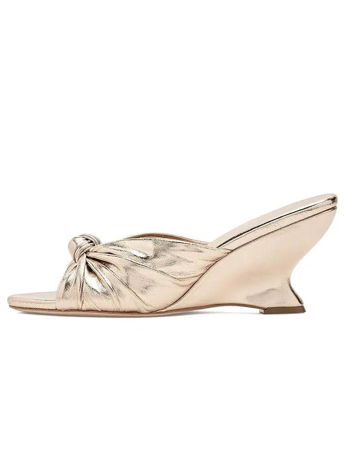 Туфли-лодочки с узлом Marsy Knot Wedges Loeffler Randall — изображение 4 из 4, шампань