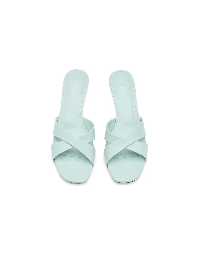 Туфли на каблуке Skylor Calvin Klein — изображение 2 из 4, светлый синий