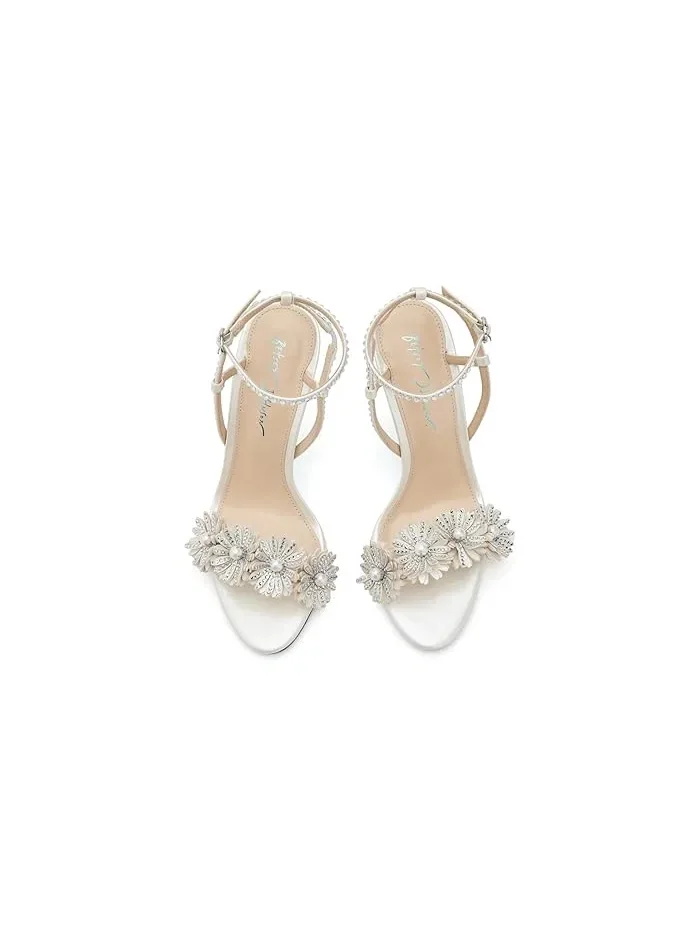 Туфли на каблуке Mylee Blue by Betsey Johnson — изображение 2 из 4, белый