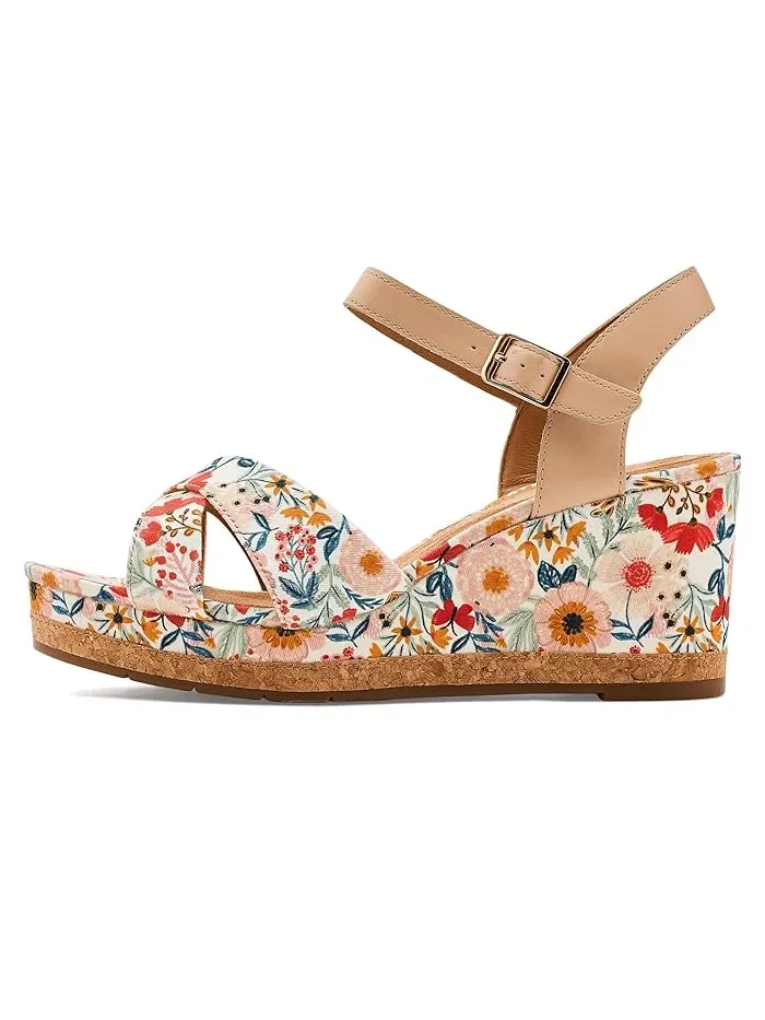 Туфли женские с цветочным принтом Chicly Floral Clarks — изображение 4 из 4, белый