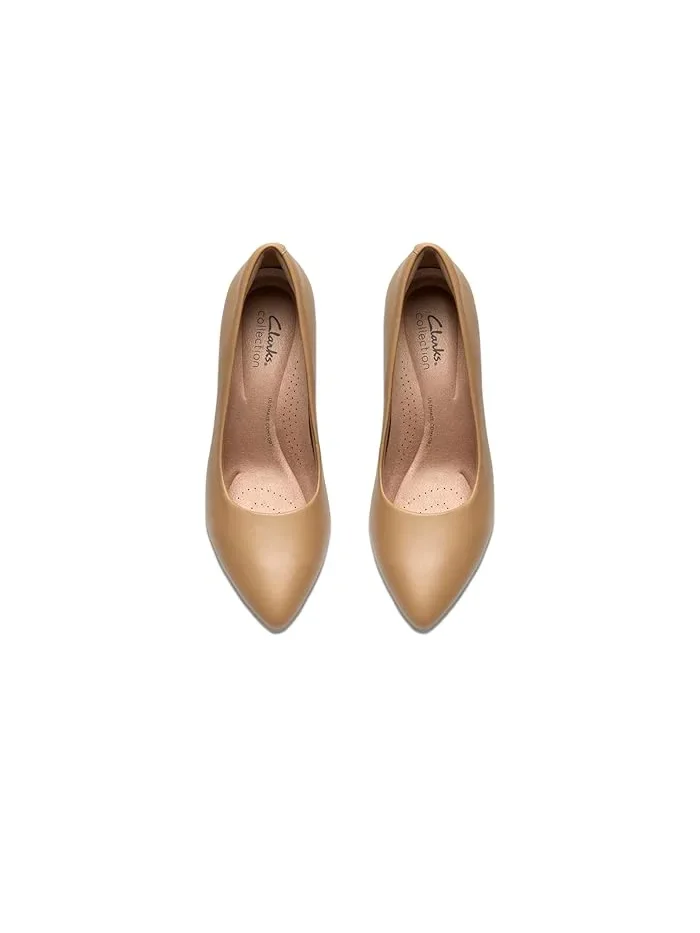 Туфли с острым носком Tammitha Eve Clarks — изображение 2 из 4, бежевый