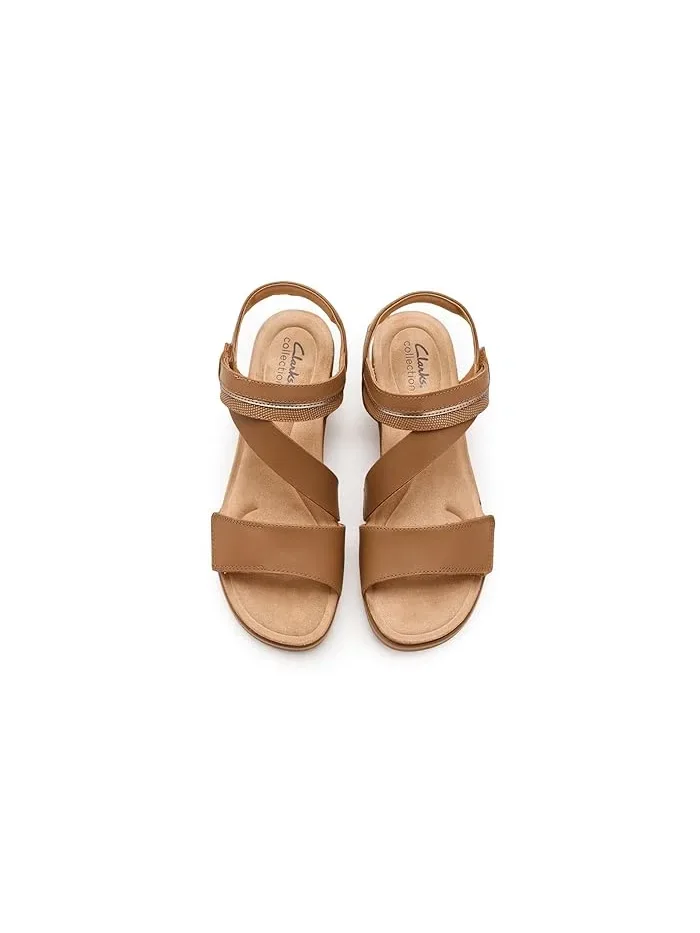 Туфли-лодочки на низком каблуке Kacha Wave Clarks — изображение 2 из 4, бежевый