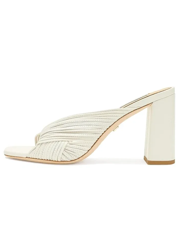 Туфли на каблуке Winslow Badgley Mischka — изображение 4 из 4, белый