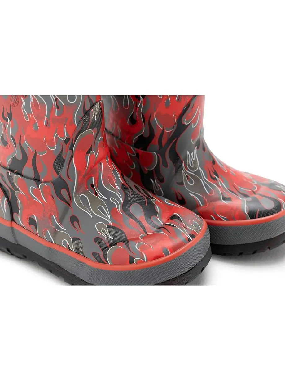 Детские резиновые сапоги Bogs Kids Rainboot Fire Flame (Little Kid/Big Kid) — изображение 6 из 7, темный серый мульти