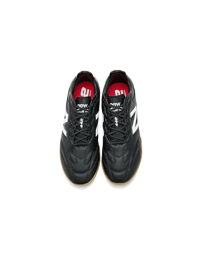 Кроссовки футбольные 442 Pro In V3 New Balance — изображение 2 из 4, черный/белый