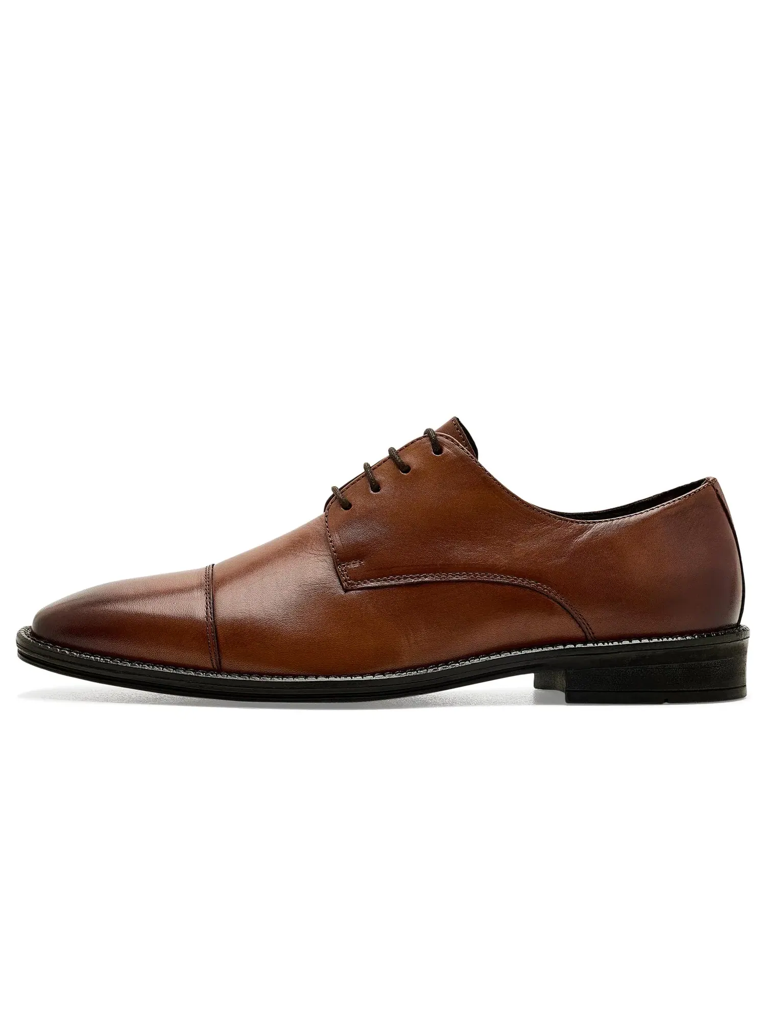 Оксфорды с закрытым носком Maddox Cap-toe Oxford A.Veer — изображение 4 из 4, бежевый