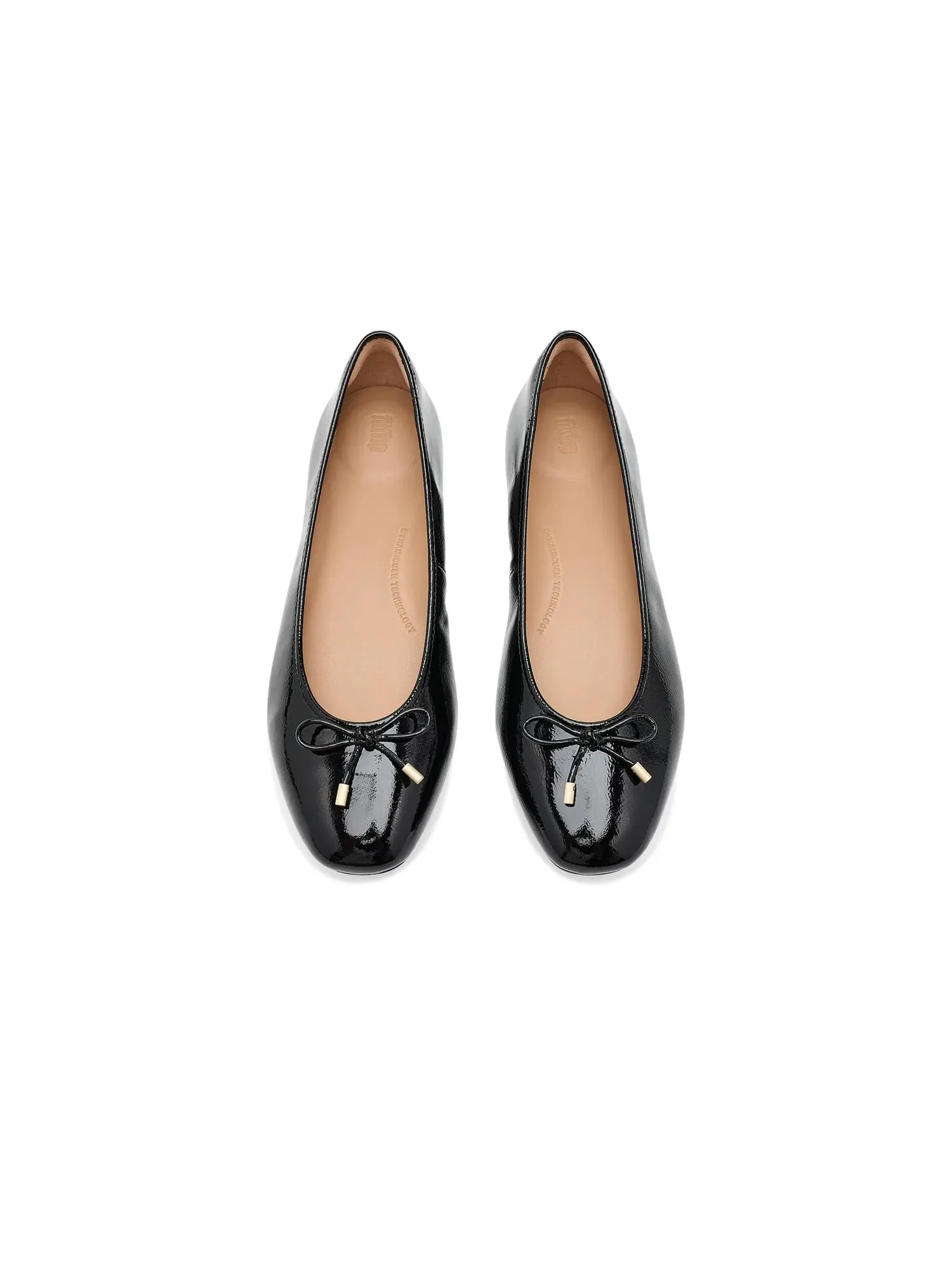 Балетки Delicato Bow из текстурированной лакированной кожи Fitflop — изображение 2 из 4, черный
