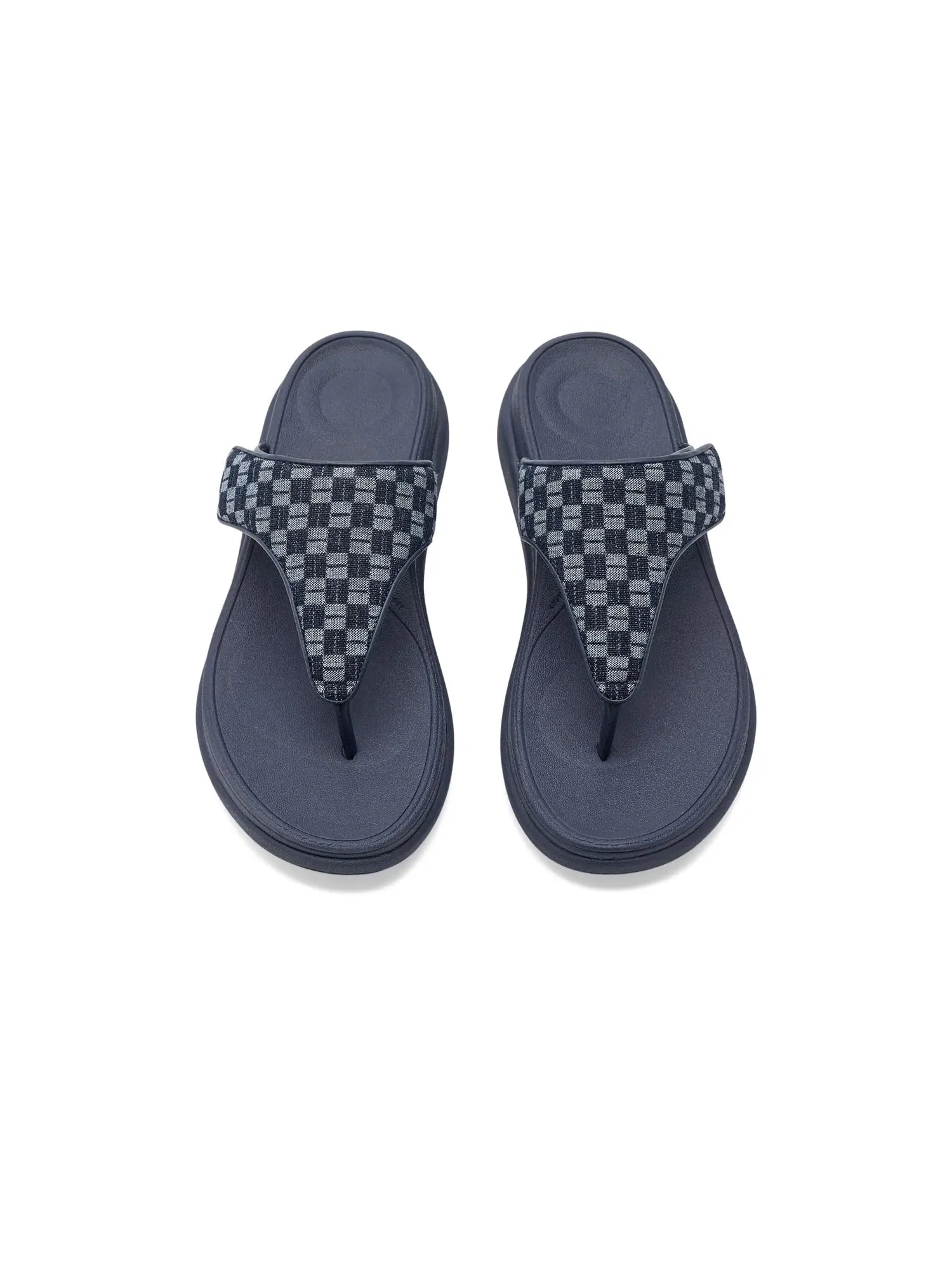 Сандалии F-Mode Go Adj. Checkerboard-Denim Toe-Post Sandals Fitflop — изображение 2 из 4, темный джинсовый синий