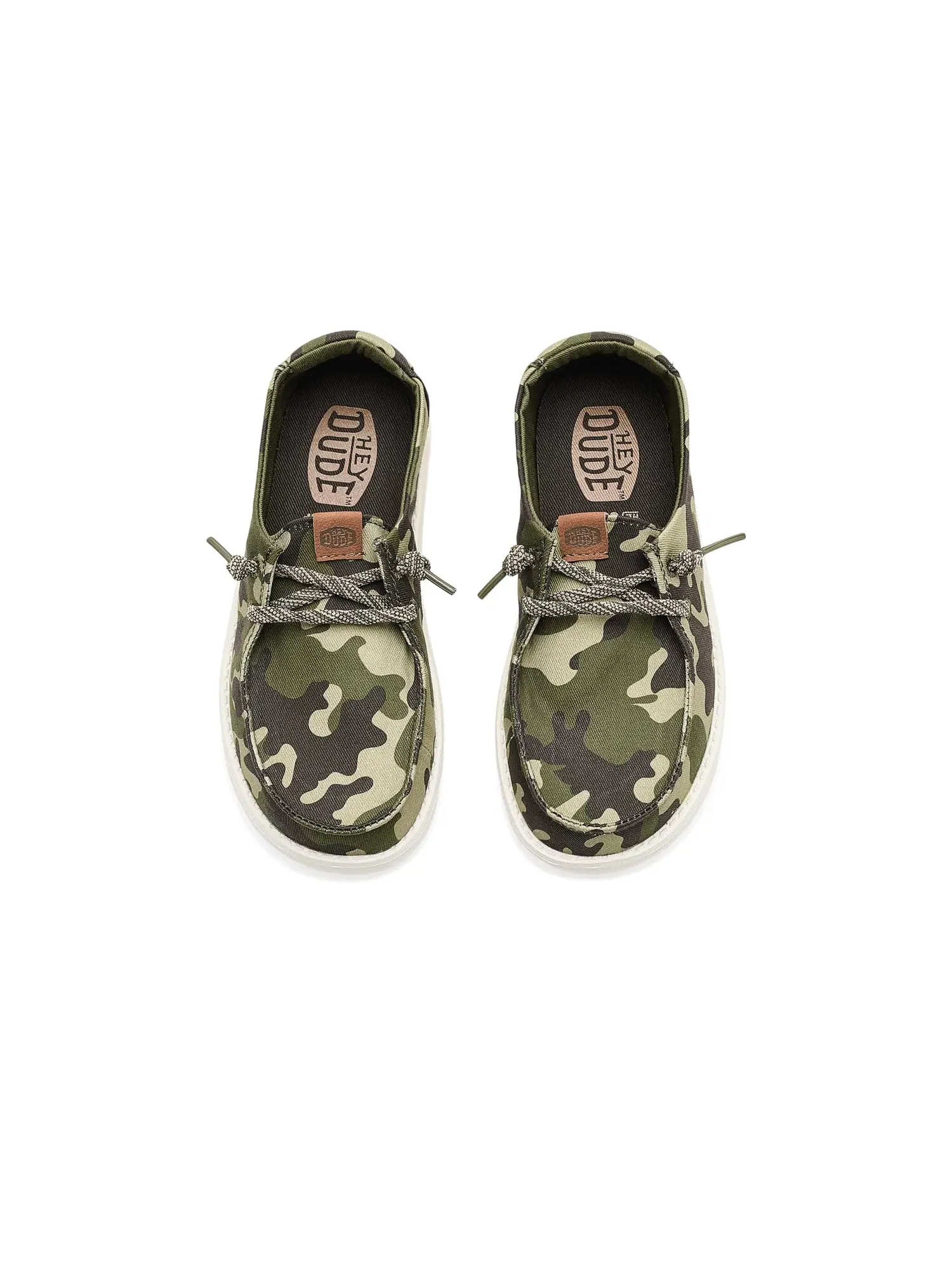 Кроссовки Wendy Essential Camo (для маленьких и больших детей) Hey Dude Kids — изображение 2 из 4, оливковый/мульти