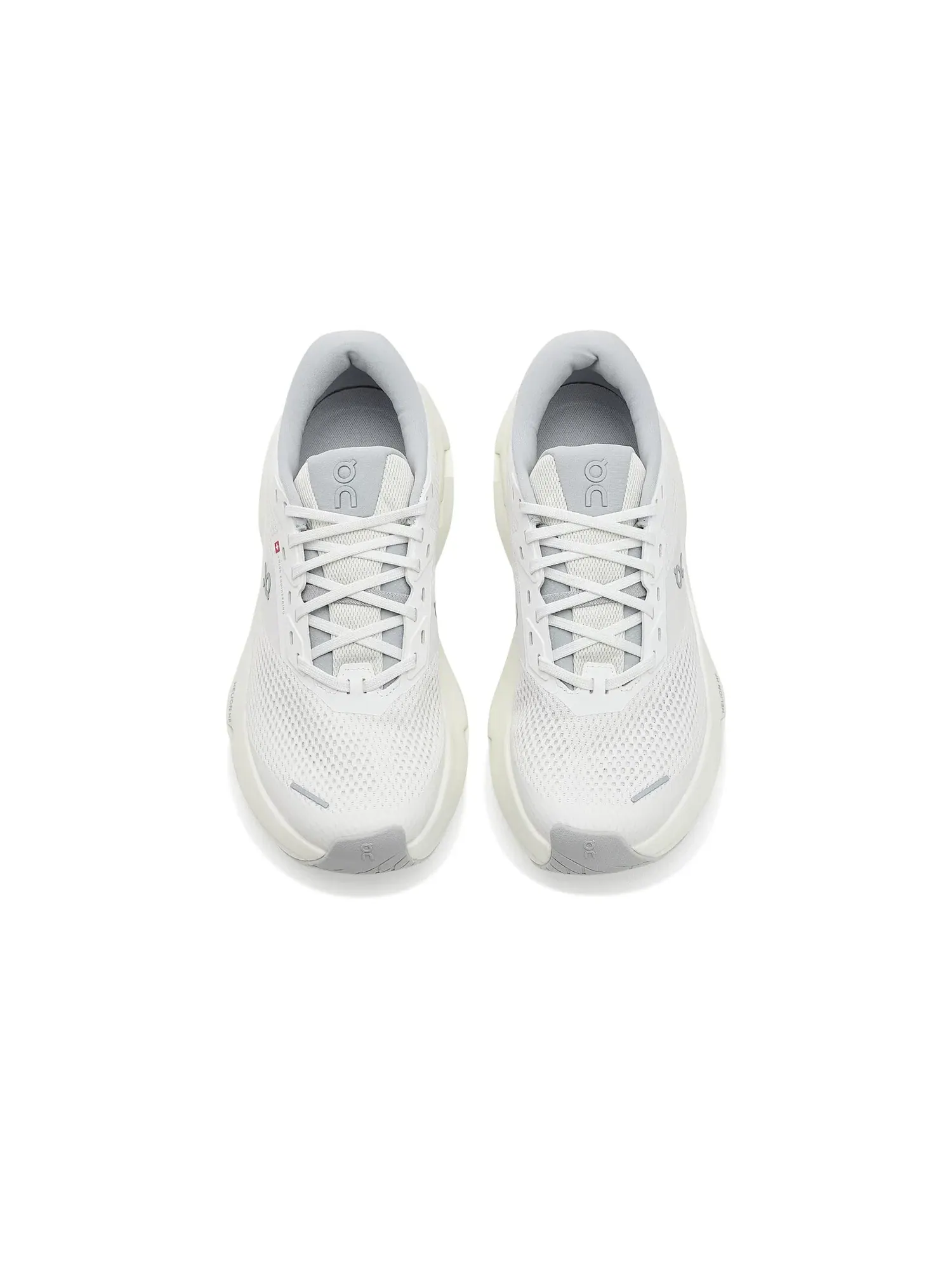 Кроссовки Cloudrunner 3 Max On — изображение 2 из 4, белый