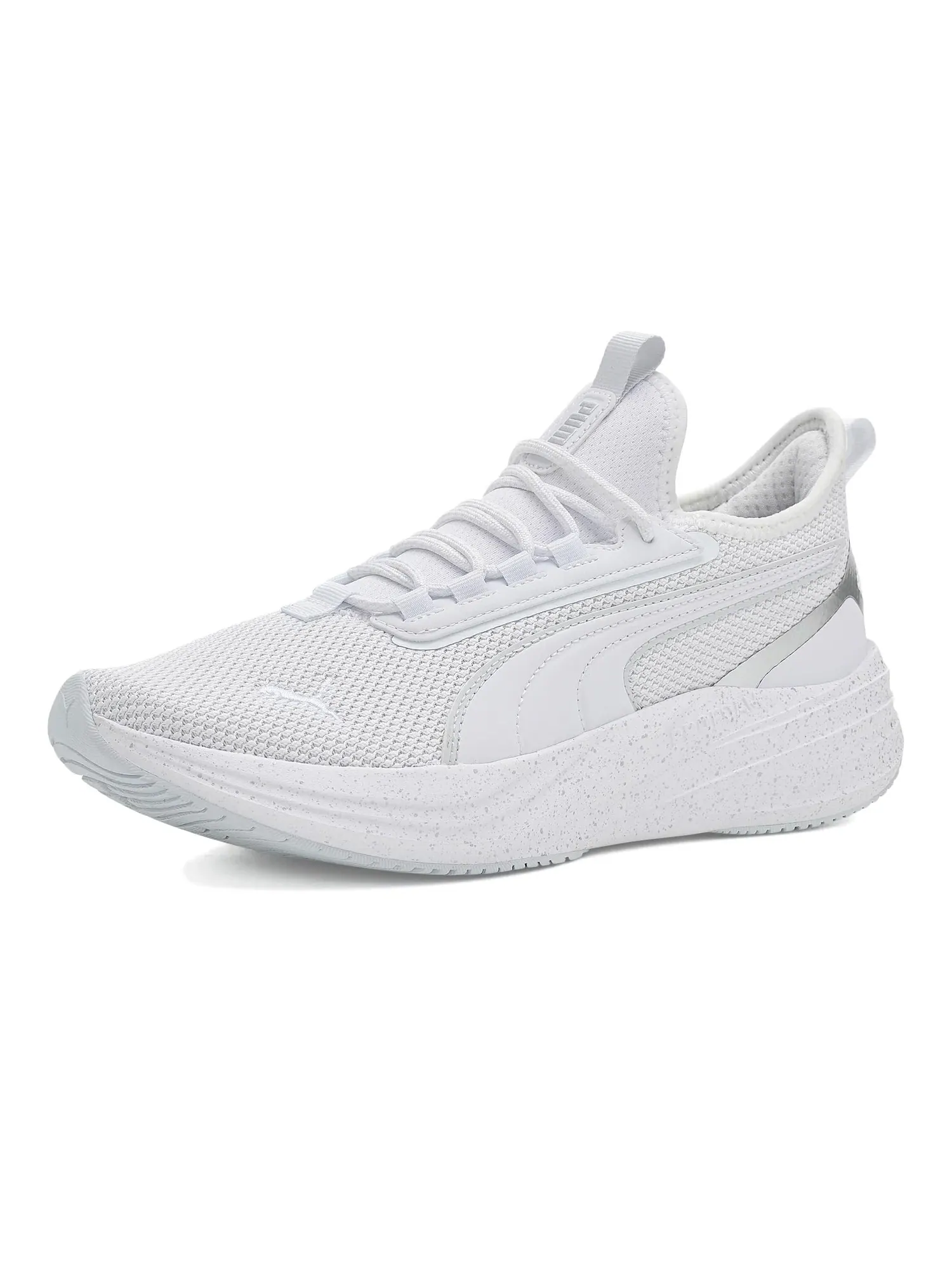 Беговые кроссовки Darter Pro 2 Chrome Puma — изображение 1 из 4, белый/серебристый