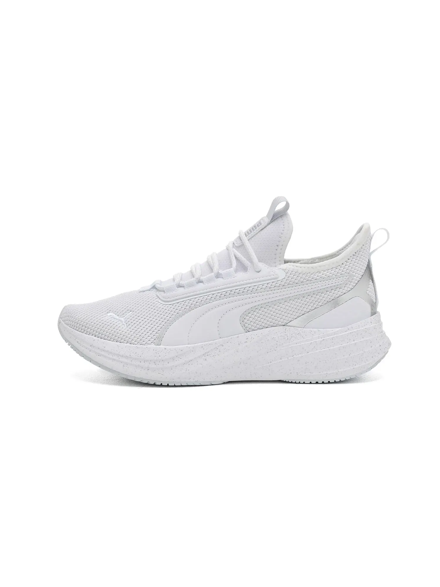 Беговые кроссовки Darter Pro 2 Chrome Puma — изображение 4 из 4, белый/серебристый