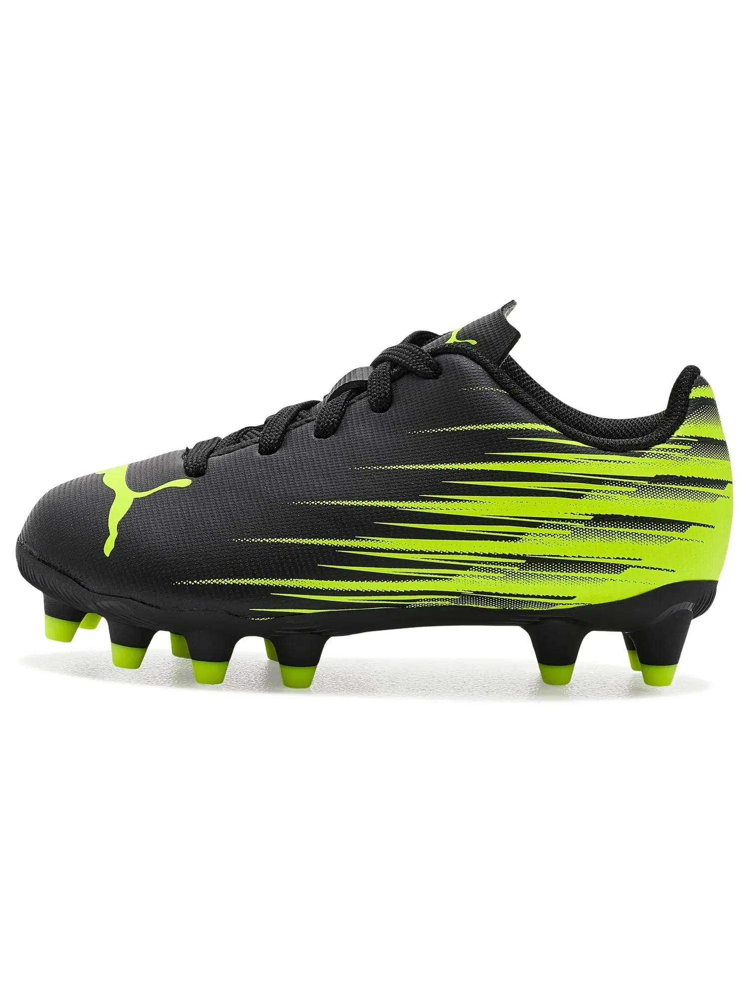Бутсы Attacanto II Firm, Artificial Ground Soccer Cleats (для малышей, маленьких и больших детей) Puma Kids, черный