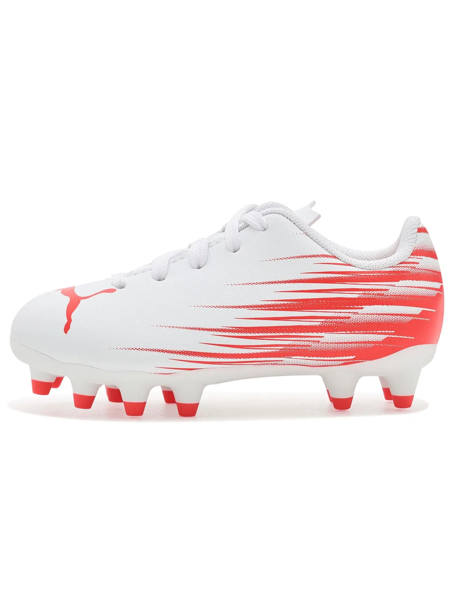 Бутсы Attacanto II Firm, Artificial Ground Soccer Cleats (для малышей, маленьких и больших детей) Puma Kids, белый/красный