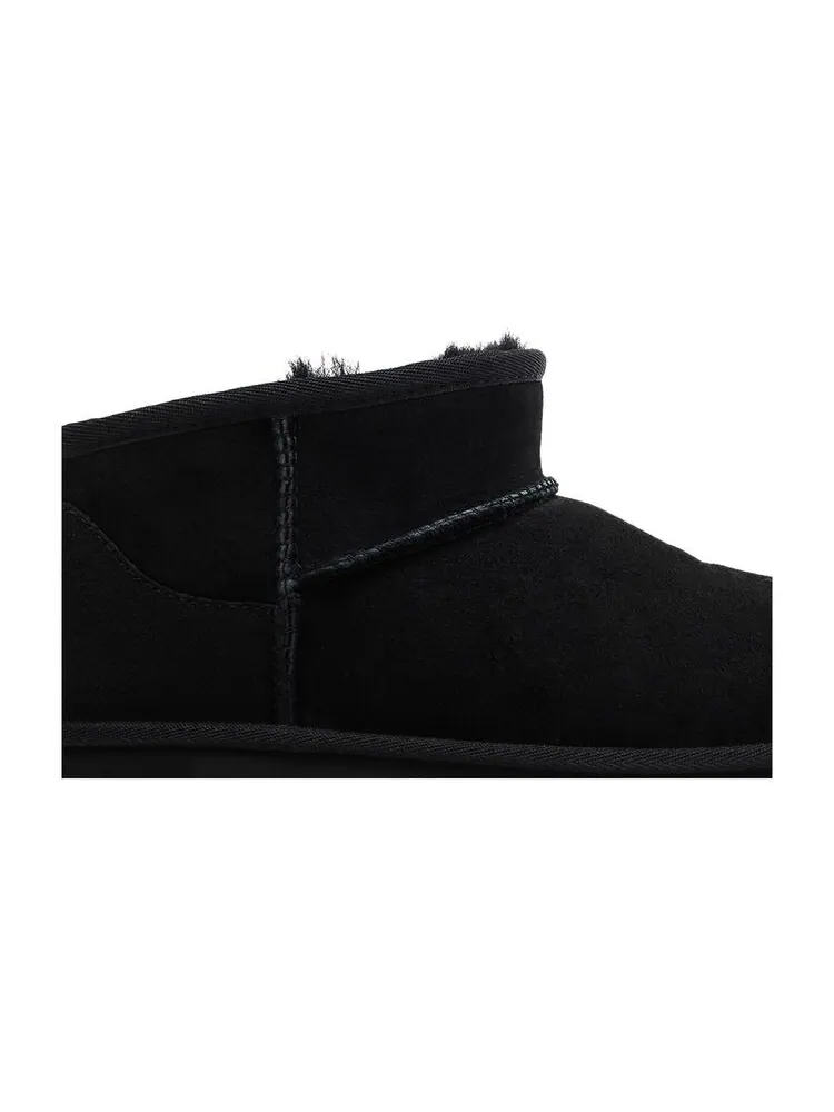 Ботинки UGG Classic Ultra Mini Boot Kids Black — изображение 2 из 6, черный