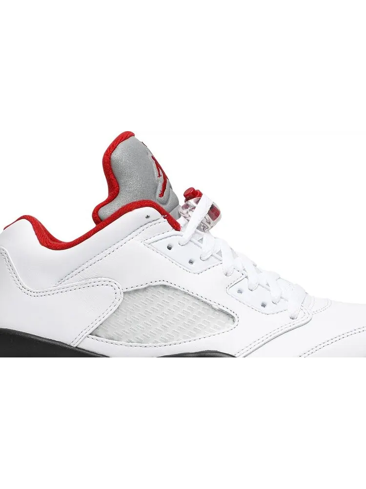 Бутсы Air Jordan 5 Low Golf Fire Red — изображение 2 из 8, белый