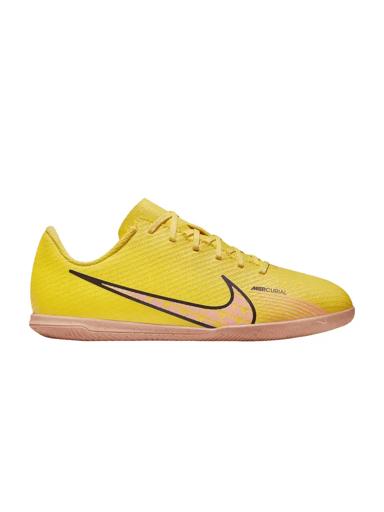 Бутсы Nike Mercurial Vapor 15 Club IC GS 'Lucent Pack' — изображение 1 из 1, желтый