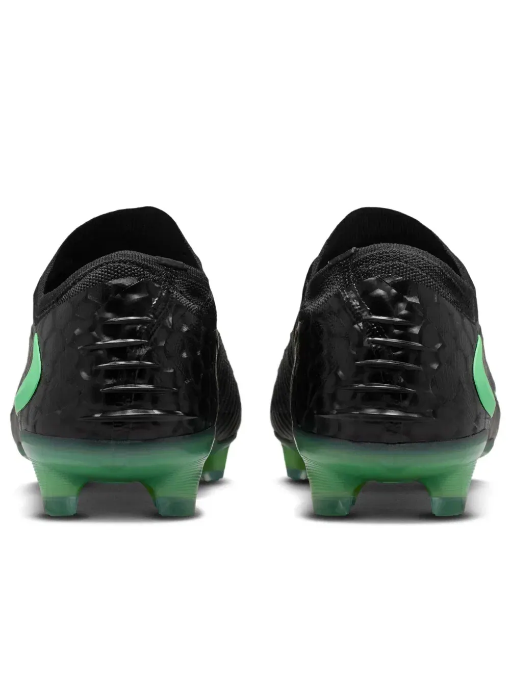 Мужские футбольные бутсы с шнуровкой Phantom 6 Low Elite HG Nike — изображение 4 из 7, черный