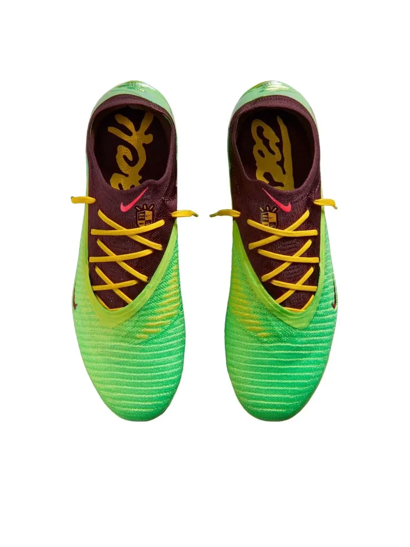 Мужские футбольные бутсы с высоким сцеплением Phantom 6 Earth Metallic Gold Nike — изображение 3 из 6, зеленый