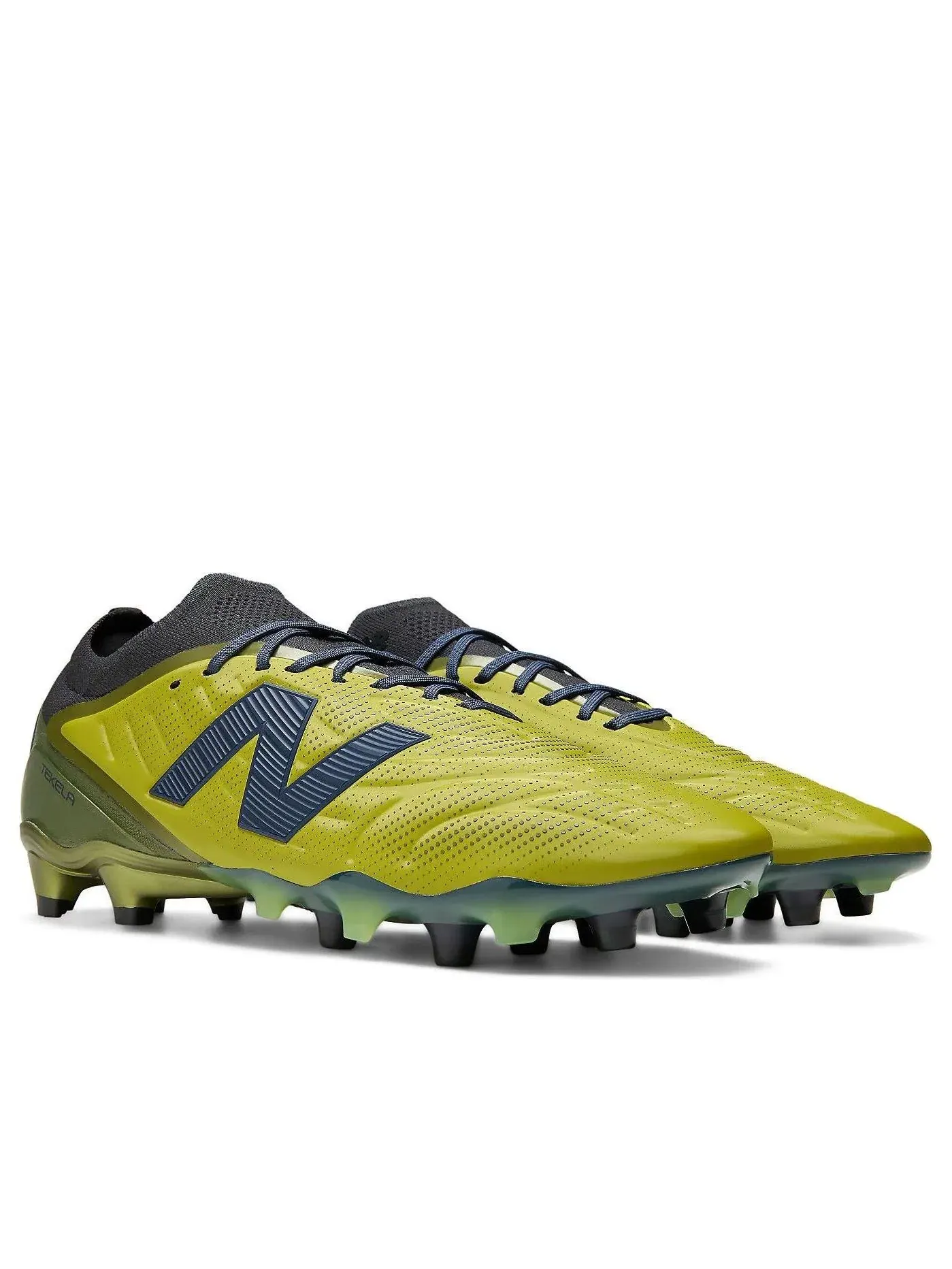Мужские бутсы для футбола Tekela Elite FG New Balance — изображение 2 из 6, зеленый