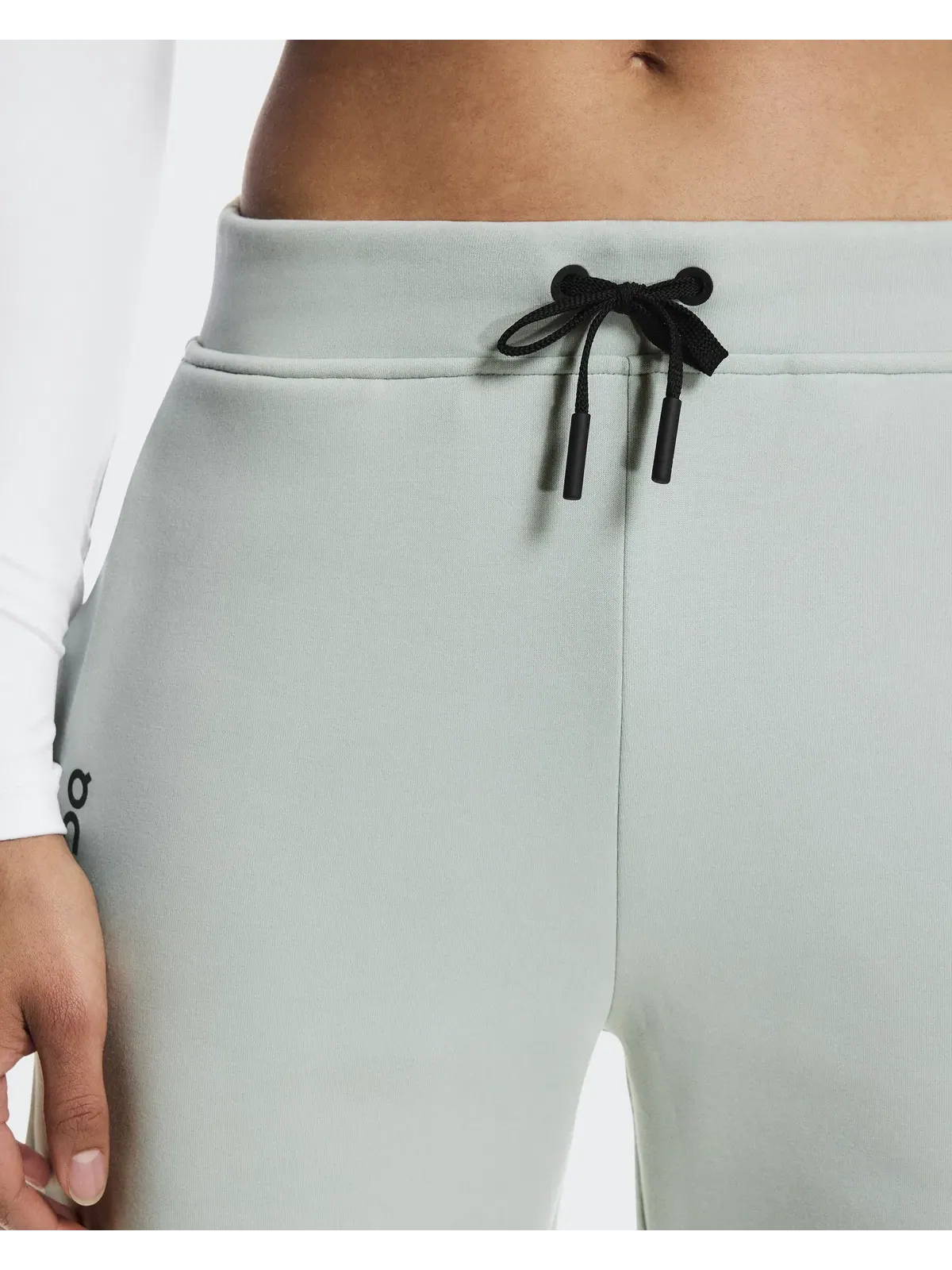 Женские брюки-джоггеры с технологичным карманом Focus Tech Sweatpants On — 6