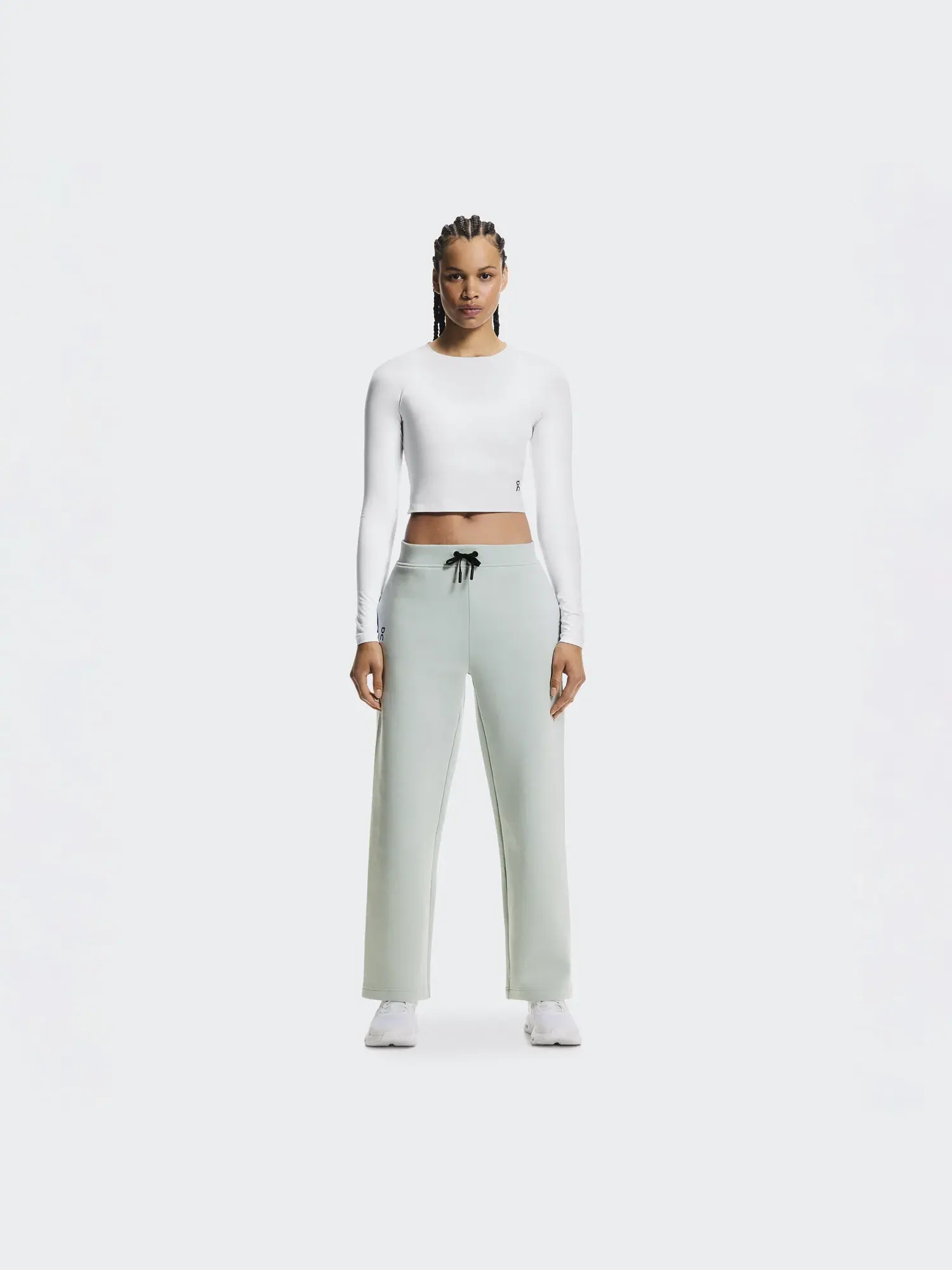Женские брюки-джоггеры с технологичным карманом Focus Tech Sweatpants On — 9