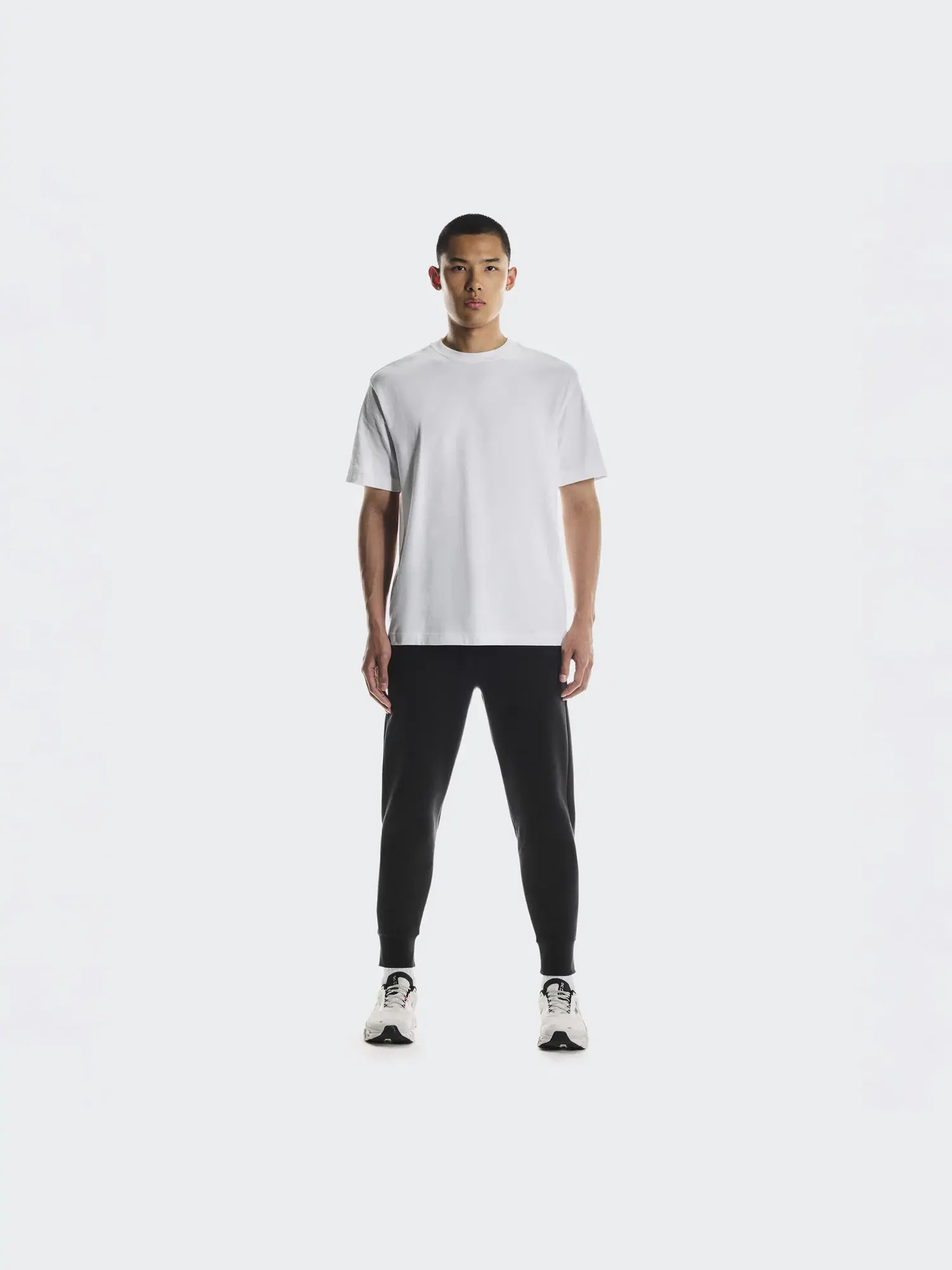 Мужские спортивные брюки с боковым карманом на молнии Focus Tech Sweatpants On — 7
