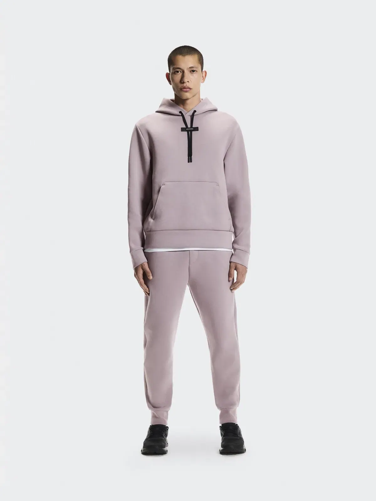 Мужские брюки-джоггеры с технологичным карманом Focus Tech Sweatpants On, Heron — 2