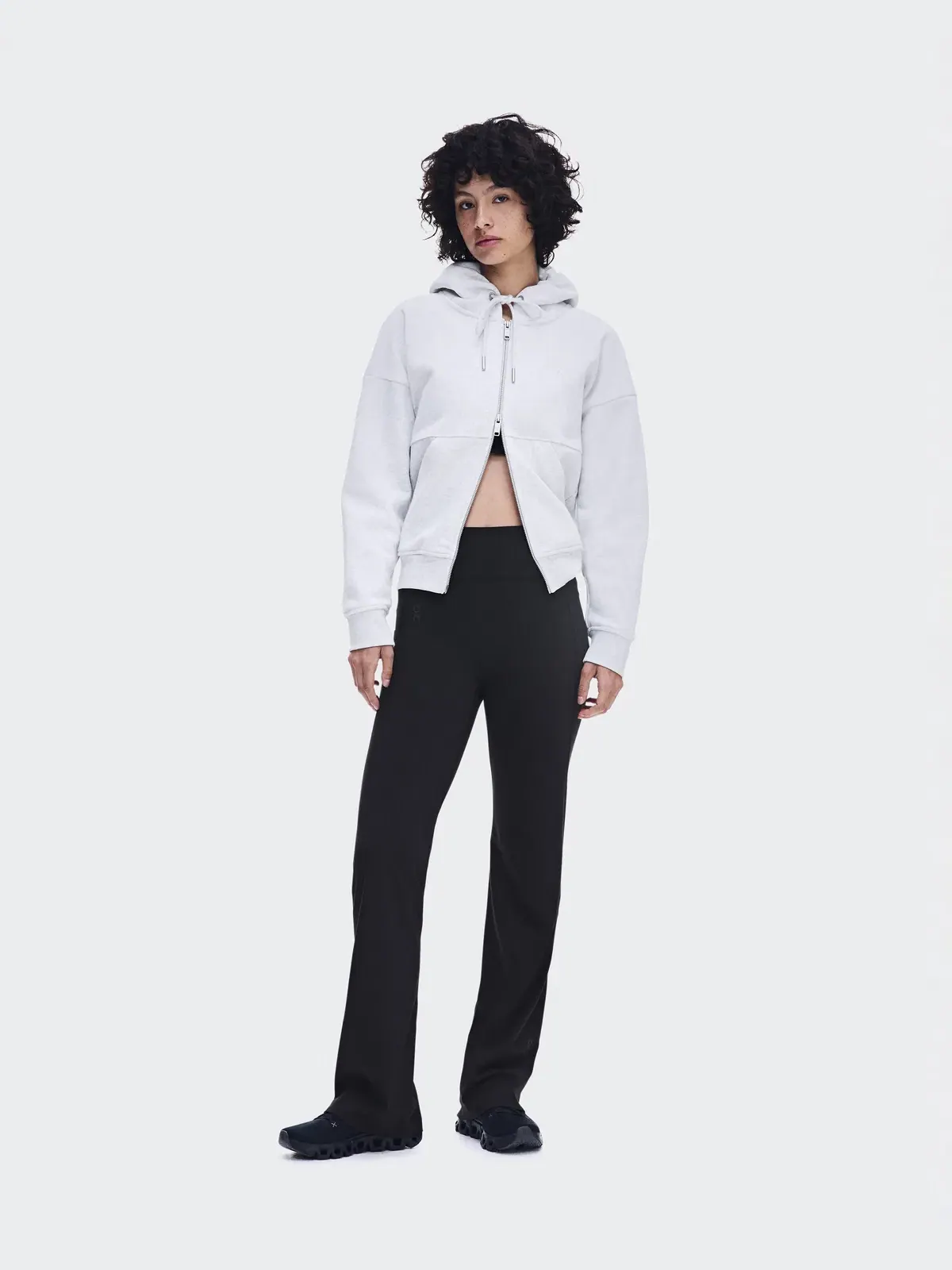 Женские брюки-клеш с высокой посадкой Studio Flared Pants On Black — 2