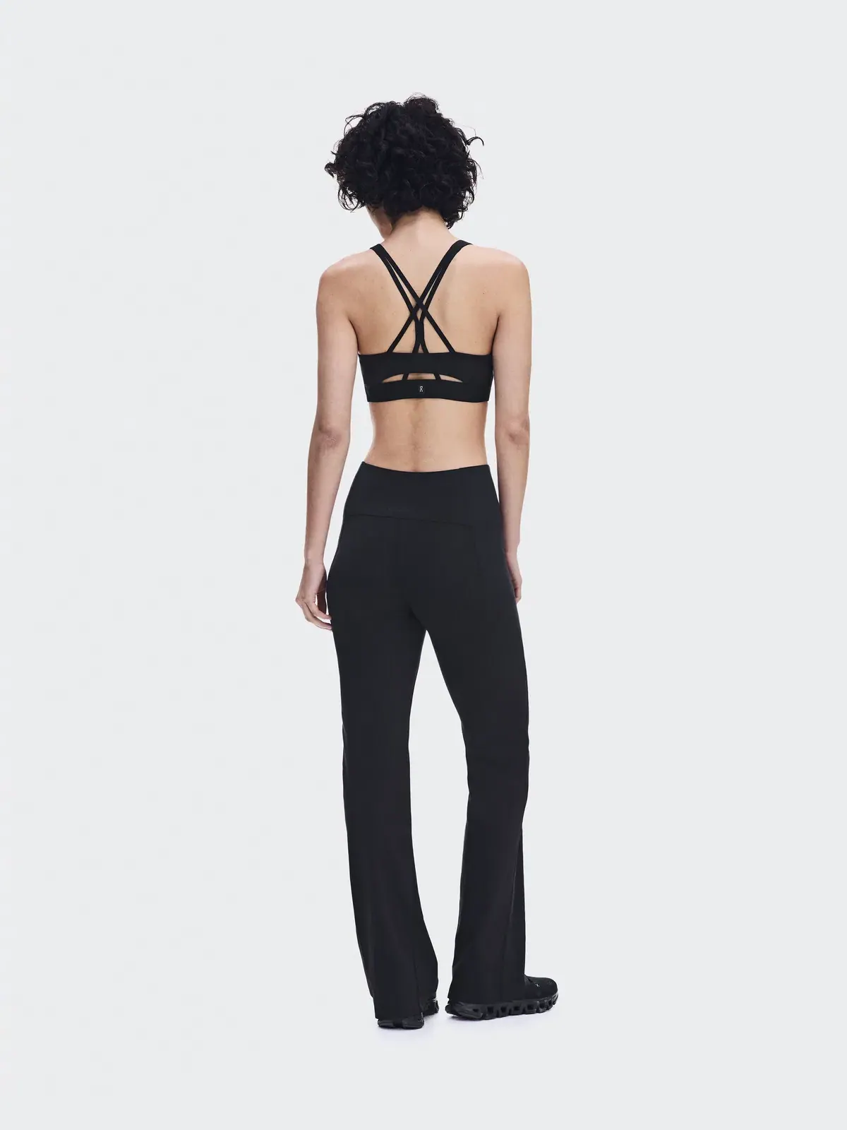 Женские брюки-клеш с высокой посадкой Studio Flared Pants On Black — 4