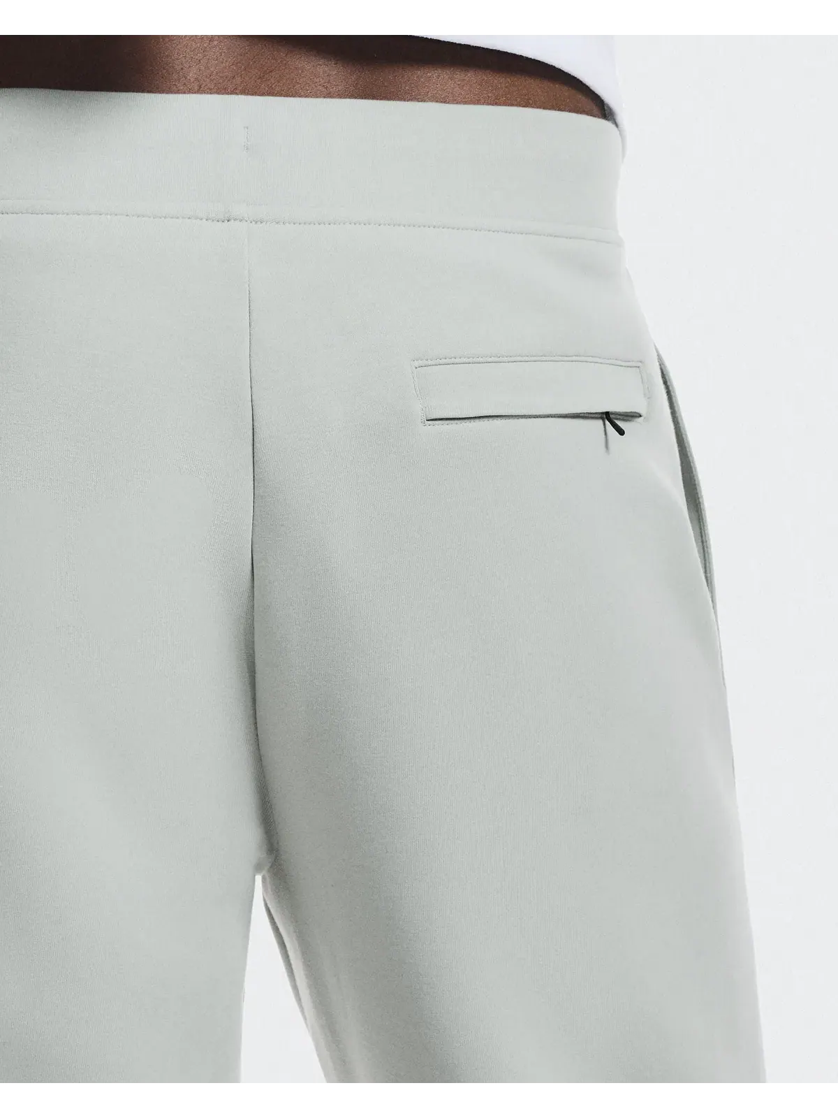 Мужские брюки-джоггеры с технологичным карманом-молнией Focus Tech Sweatpants On — 7