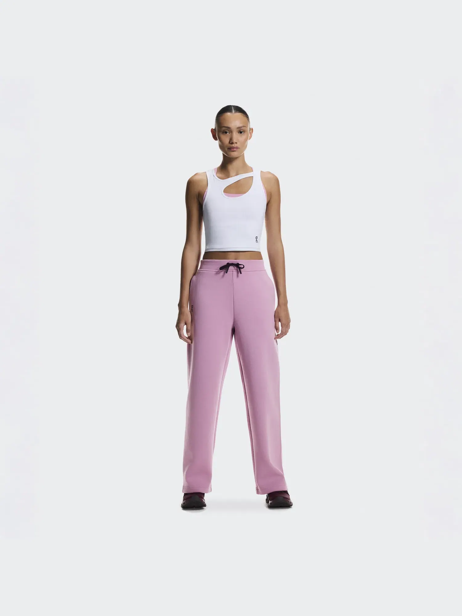 Женские брюки-свитшот с боковым карманом на молнии Focus Tech Sweatpants On, Sakura — 8