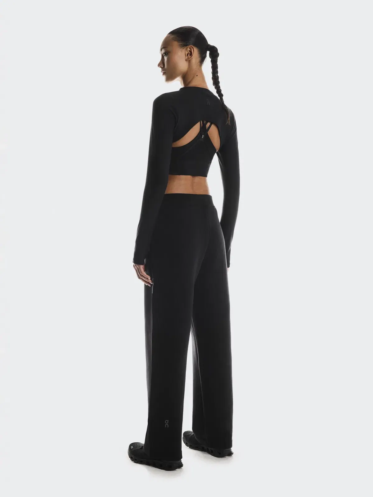 Женские спортивные брюки с карманом Focus Tech Sweatpants On — 6