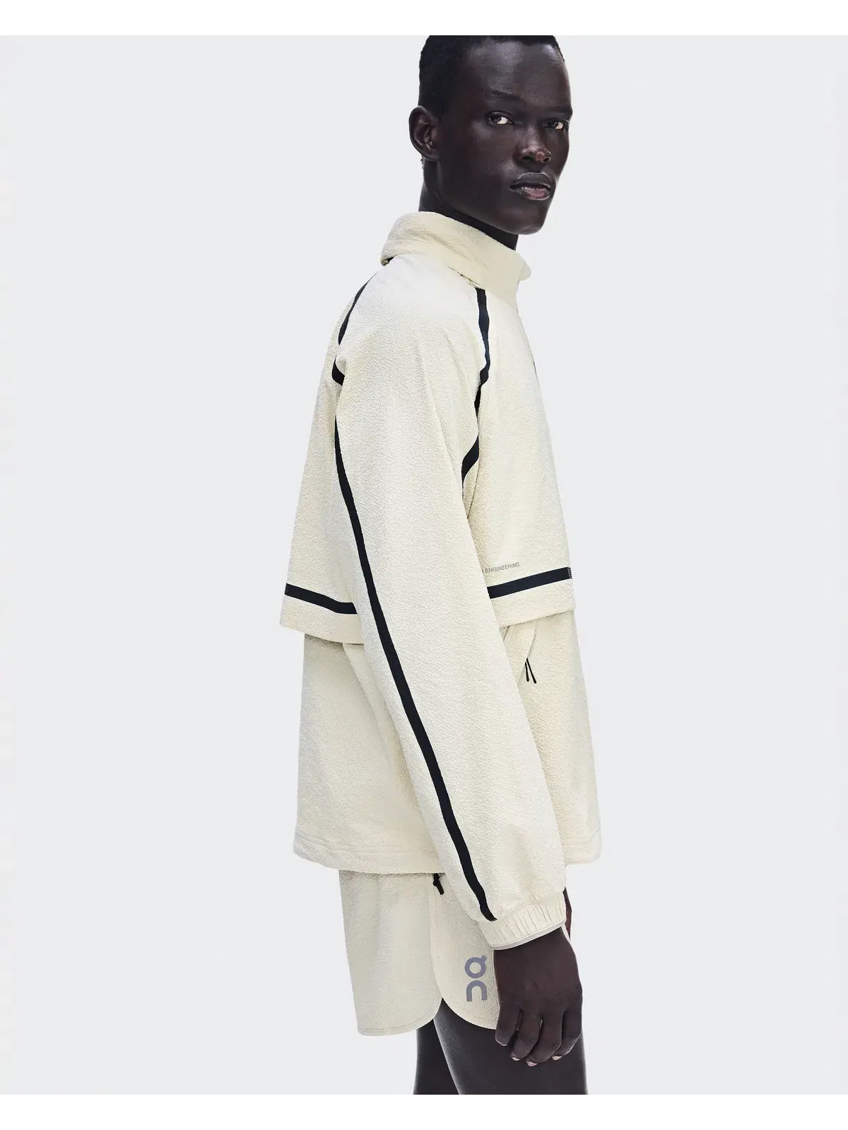 Мужская беговая куртка с ветро- и водонепроницаемой тканью Performance Volt Jacket On, Hare — 5
