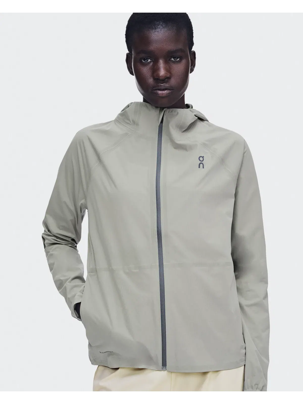 Женская куртка беговая водостойкая с капюшоном Performance Jacket Waterproof On, Brume — 3