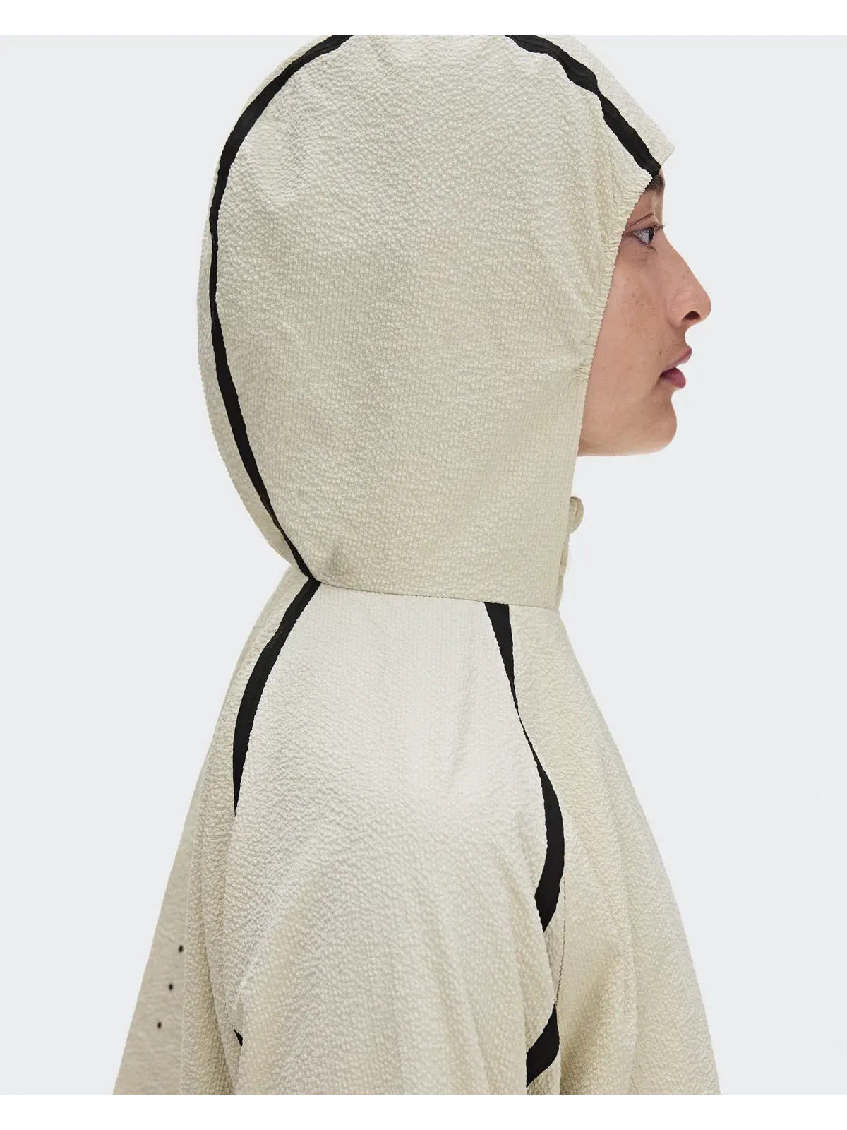 Женская беговая куртка демисезонная с ветрозащитой Performance Volt Jacket On, Hare — 7
