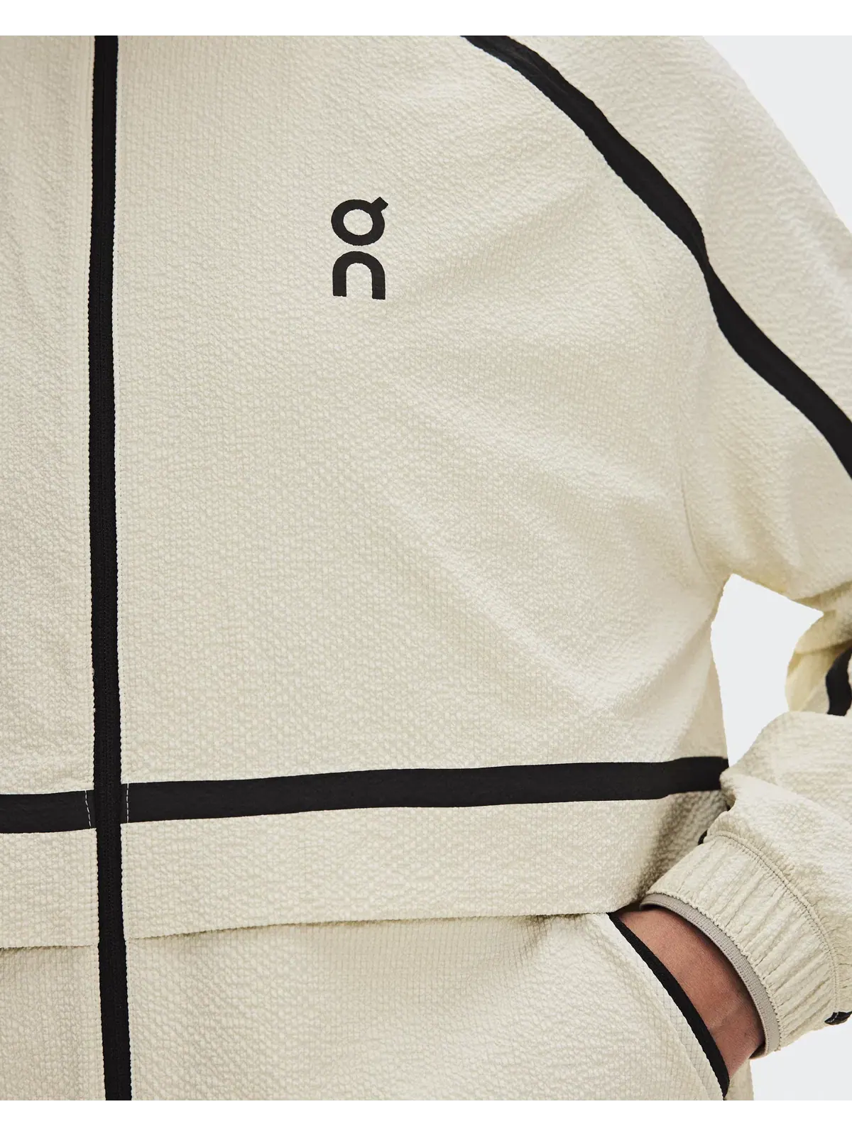 Женская беговая куртка демисезонная с ветрозащитой Performance Volt Jacket On, Hare — 10